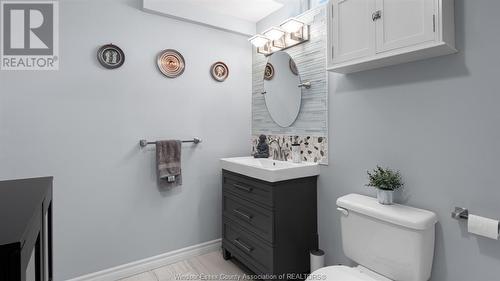 12713 Northfield Way, Tecumseh, ON - Indoor Photo Showing Bathroom