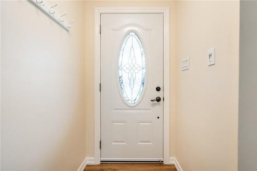 15 Lorraine Drive, Hamilton, ON - Indoor Photo Showing Other Room