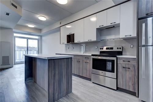 49 Walnut Street S|Unit #2104, Hamilton, ON - Indoor Photo Showing Kitchen With Stainless Steel Kitchen