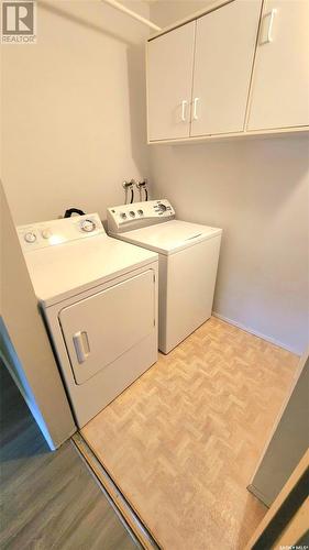 105 39 Rodenbush Drive, Regina, SK - Indoor Photo Showing Laundry Room