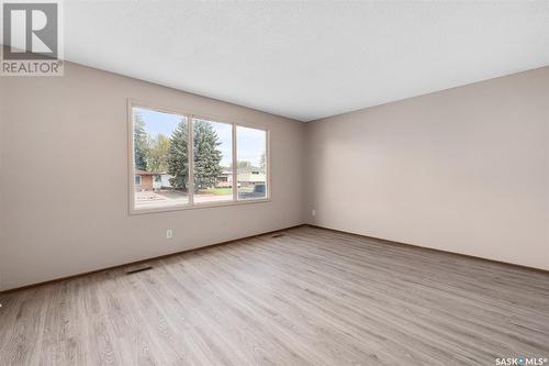 1159 Hastings Street, Moose Jaw, SK - Indoor Photo Showing Other Room