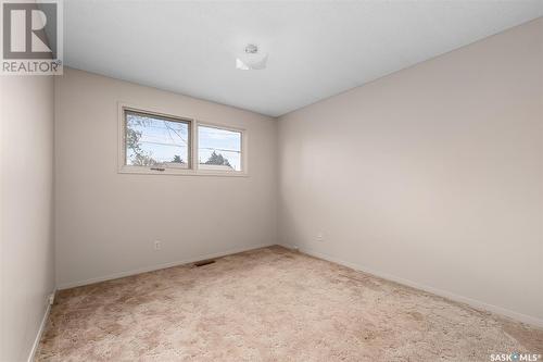 1159 Hastings Street, Moose Jaw, SK - Indoor Photo Showing Other Room