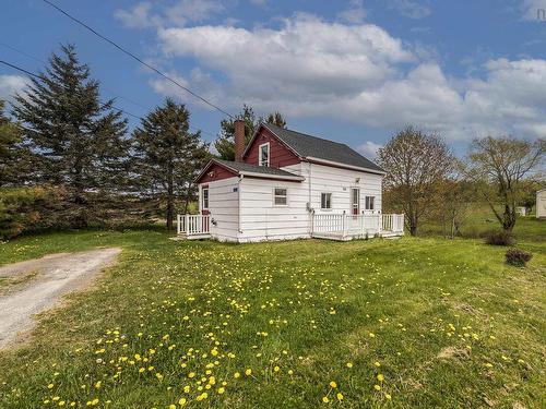 261 Old Halifax Road, Three Mile Plains, NS 