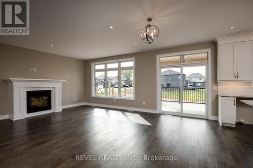 Lot 8 Anchor Road, Thorold, ON - Indoor Photo Showing Living Room With Fireplace