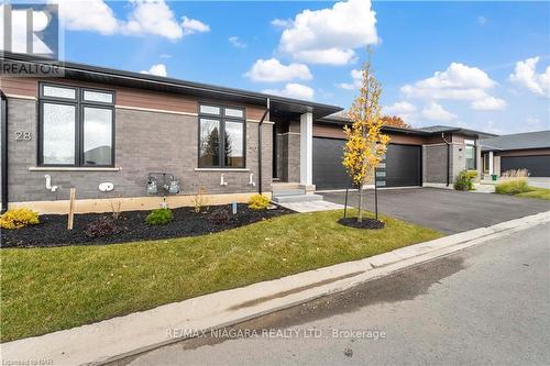 29 - 300 Richmond Street, Thorold, ON - Outdoor With Facade