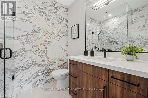 29 - 300 Richmond Street, Thorold, ON - Indoor Photo Showing Bathroom