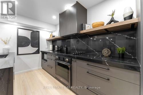 68 Whistler Street, Hamilton, ON - Indoor Photo Showing Kitchen