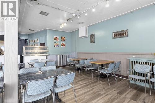 304 Albert St W, Sault Ste. Marie, ON - Indoor Photo Showing Dining Room