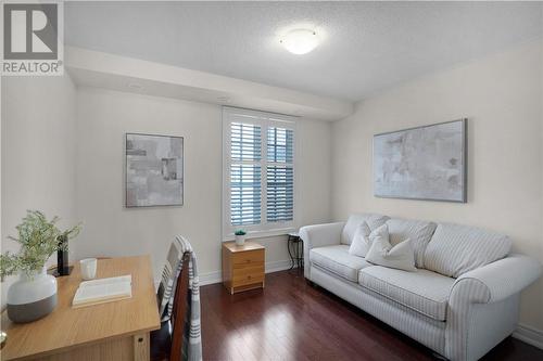 13 Lord Durham Road, Markham, ON - Indoor Photo Showing Living Room