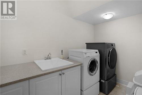13 Lord Durham Road, Markham, ON - Indoor Photo Showing Laundry Room