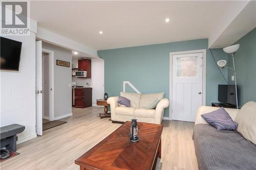 252 Brebeuf Street, Greater Sudbury, ON - Indoor Photo Showing Living Room