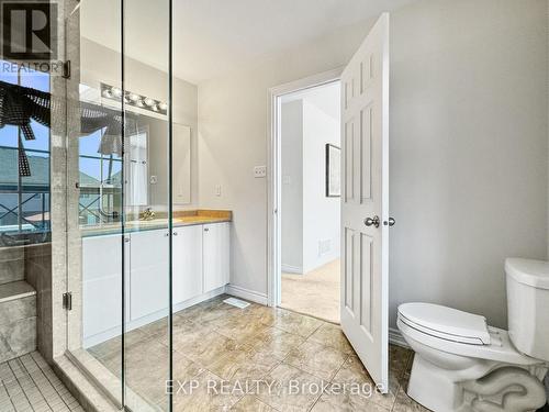23 Padua Crescent, Hamilton, ON - Indoor Photo Showing Bathroom