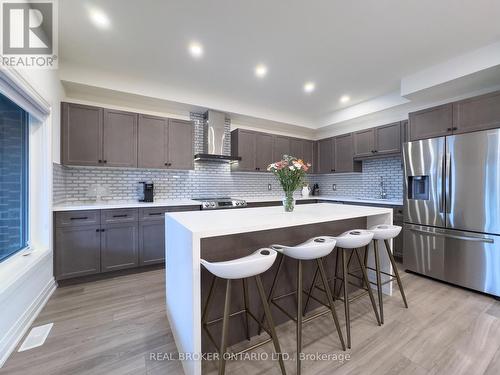 3293 Homestead Drive, Hamilton, ON - Indoor Photo Showing Kitchen With Stainless Steel Kitchen With Upgraded Kitchen