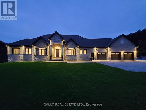 18865 Kennedy Road, East Gwillimbury, ON - Outdoor With Facade