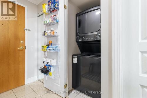 816 - 9 Northern Heights Drive, Richmond Hill, ON - Indoor Photo Showing Other Room