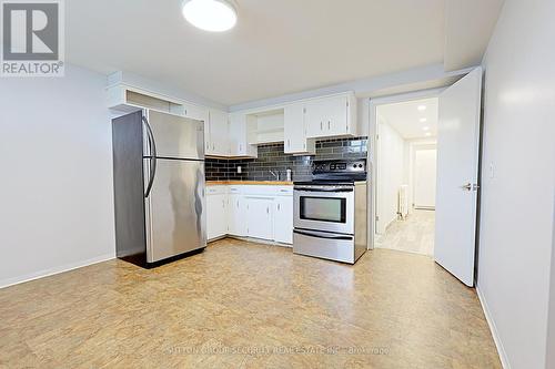 15 Beechborough Avenue, Toronto, ON - Indoor Photo Showing Kitchen