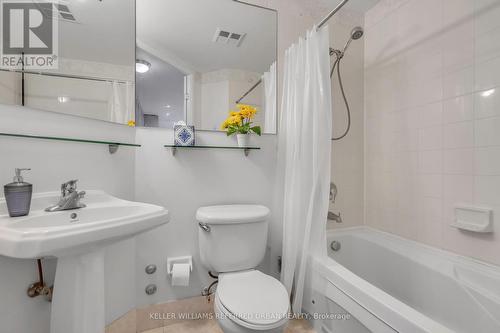 1014 - 85 Bloor Street E, Toronto, ON - Indoor Photo Showing Bathroom