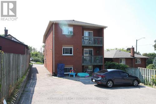 318 College Avenue, Oshawa, ON - Outdoor With Exterior