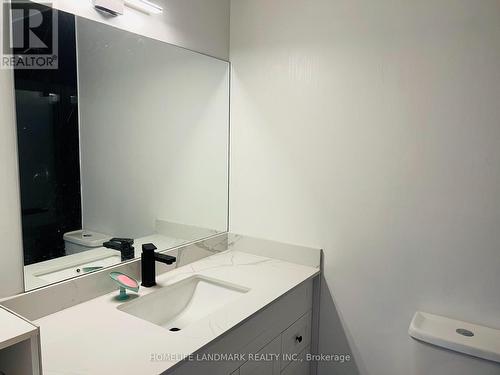 108 - 4060 Lawrence Avenue E, Toronto, ON - Indoor Photo Showing Bathroom