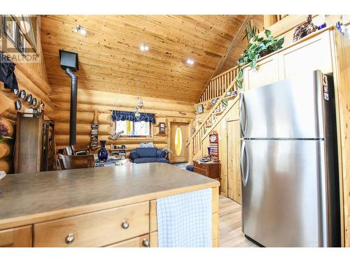 118 Maguire Road, Osoyoos, BC - Indoor Photo Showing Kitchen