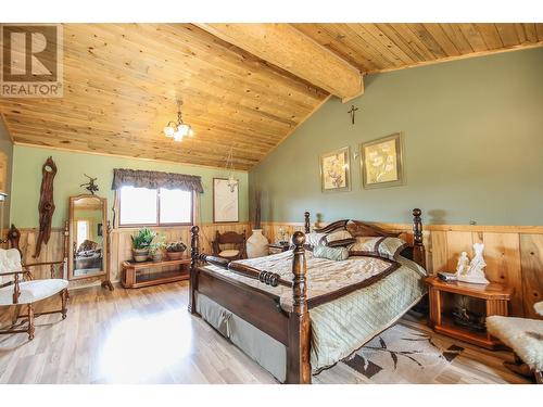 118 Maguire Road, Osoyoos, BC - Indoor Photo Showing Bedroom