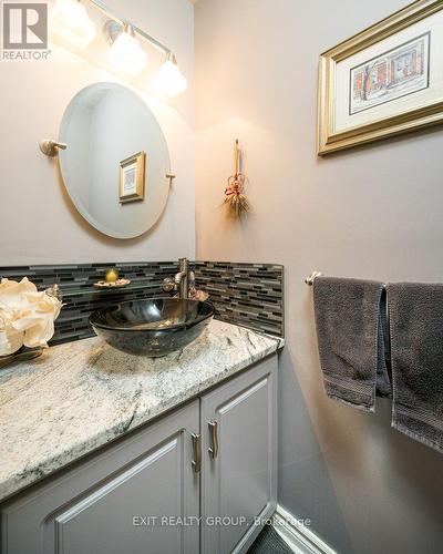 72 Kenner Court, Tweed, ON - Indoor Photo Showing Bathroom