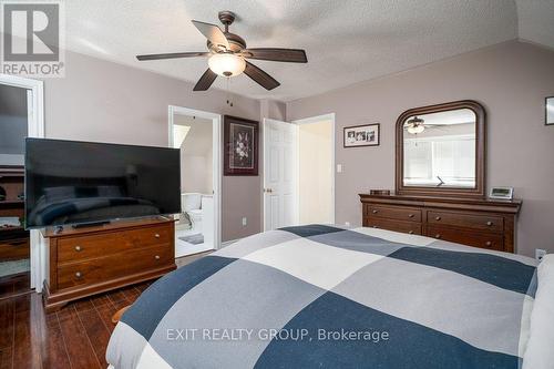 72 Kenner Court, Tweed, ON - Indoor Photo Showing Bedroom