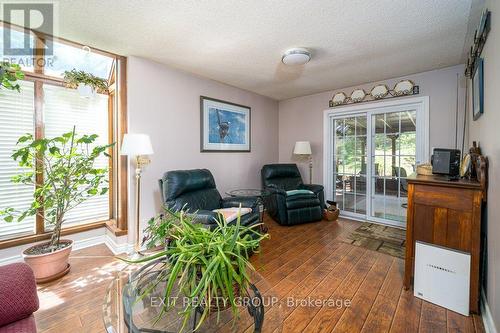 72 Kenner Court, Tweed, ON - Indoor Photo Showing Living Room