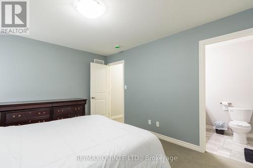 89 Aldersgate Drive, Belleville, ON - Indoor Photo Showing Bedroom