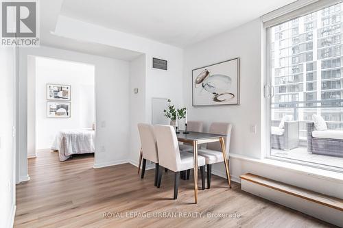 1110 - 75 Dalhousie Street, Toronto, ON - Indoor Photo Showing Dining Room