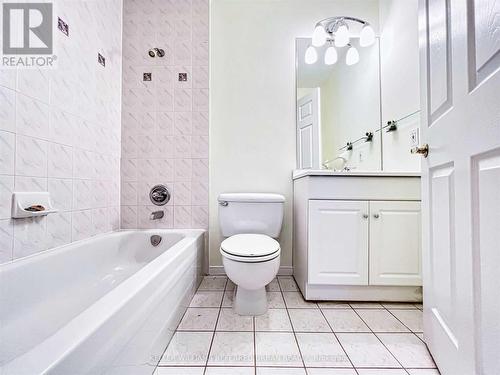 406 - 600 Eglinton Avenue E, Toronto, ON - Indoor Photo Showing Bathroom