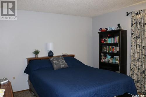 608 Windover Avenue, Moosomin, SK - Indoor Photo Showing Bedroom