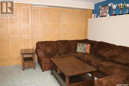 608 Windover Avenue, Moosomin, SK - Indoor Photo Showing Living Room