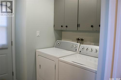 608 Windover Avenue, Moosomin, SK - Indoor Photo Showing Laundry Room