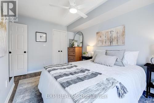 212 - 20 Foundry Avenue, Toronto, ON - Indoor Photo Showing Bedroom