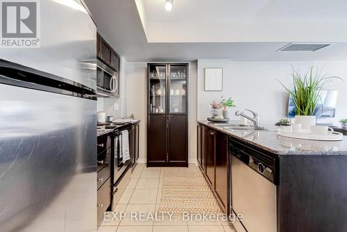 212 - 20 Foundry Avenue, Toronto, ON - Indoor Photo Showing Kitchen