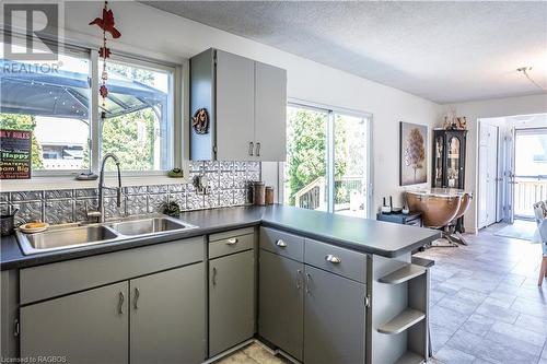 376 Peel Street, Southampton, ON - Indoor Photo Showing Kitchen With Double Sink