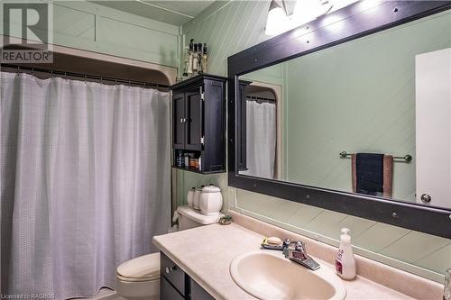 376 Peel Street, Southampton, ON - Indoor Photo Showing Bathroom
