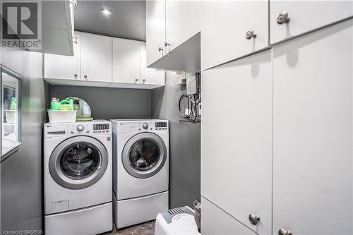376 Peel Street, Southampton, ON - Indoor Photo Showing Laundry Room