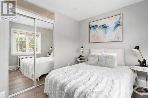 290 Westmount Avenue, Toronto, ON - Indoor Photo Showing Bedroom