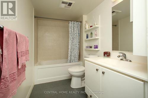 1407 - 2015 Sheppard Avenue E, Toronto, ON - Indoor Photo Showing Bathroom