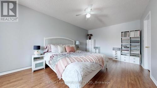 1250 Ormond Drive, Oshawa, ON - Indoor Photo Showing Bedroom