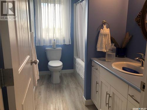 13 Jensen Bay - Blue Heron Ridge, Fish Lake, SK - Indoor Photo Showing Bathroom