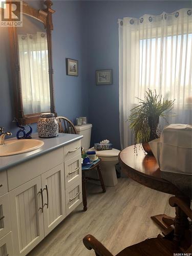 13 Jensen Bay - Blue Heron Ridge, Fish Lake, SK - Indoor Photo Showing Bathroom