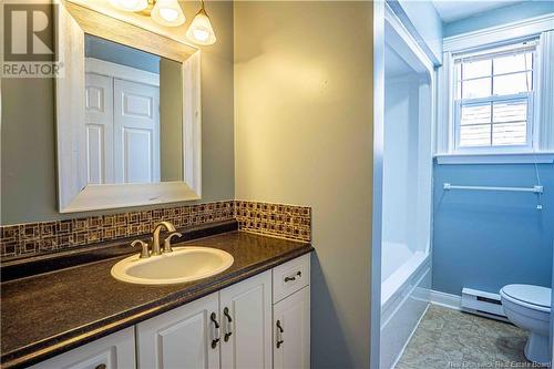 326 Kimble Drive, Fredericton, NB - Indoor Photo Showing Bathroom
