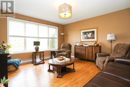 435 Old Garden River Rd, Sault Ste. Marie, ON - Indoor Photo Showing Living Room