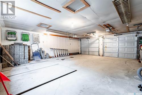 5871 Mckinley Avenue, Regina, SK - Indoor Photo Showing Garage