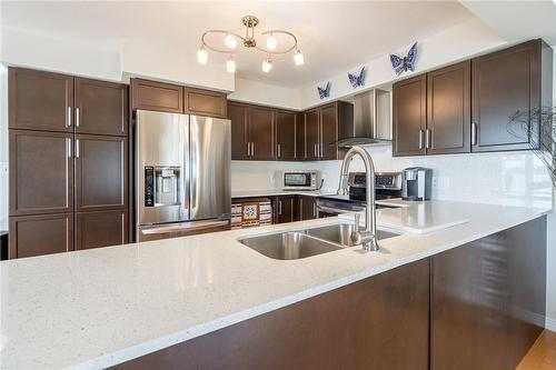69 Periwinkle Drive, Hamilton, ON - Indoor Photo Showing Kitchen With Double Sink With Upgraded Kitchen