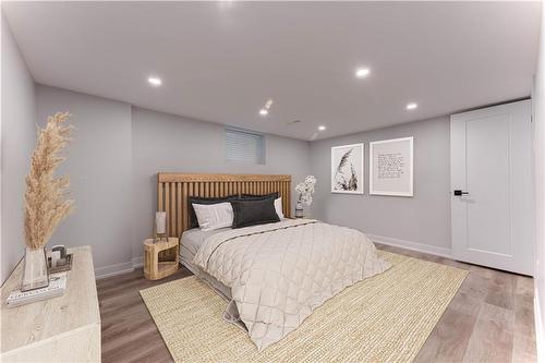 69 West 3Rd Street|Unit #Lower, Hamilton, ON - Indoor Photo Showing Bedroom