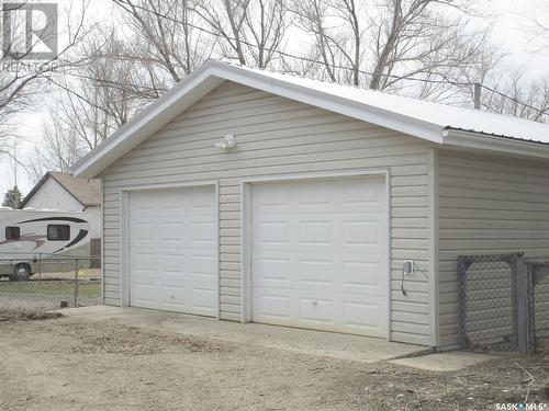 125 4Th Street W, Coronach, SK - Outdoor With Exterior